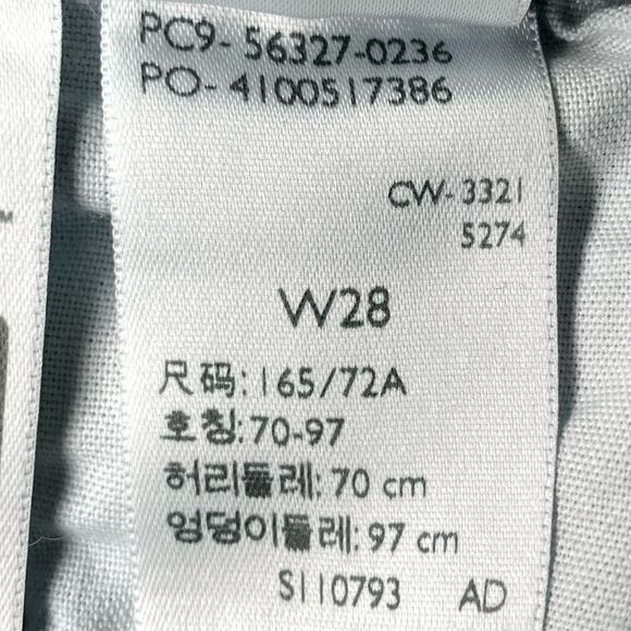 Levi’s 501 Original Fit High Rise Distressed Cutoffs in Blue Wash Women’s 28 - Picture 9 of 10